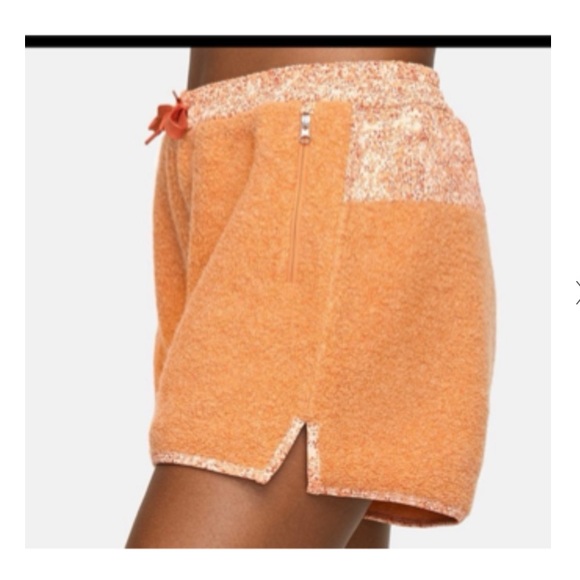 Outdoor Voices Pants - Outdoor Vocies Megafleece Papaya Shorts NWOT